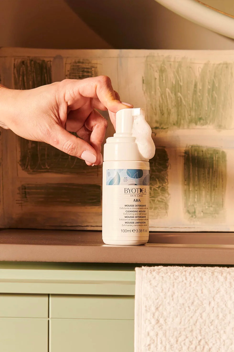 byothea MOUSSE DETERGENTE Esfoliante e Rinnovante 100 ml