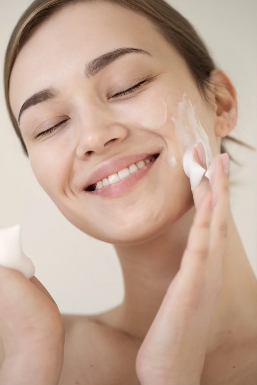 byothea MOUSSE DETERGENTE Esfoliante e Rinnovante 100 ml