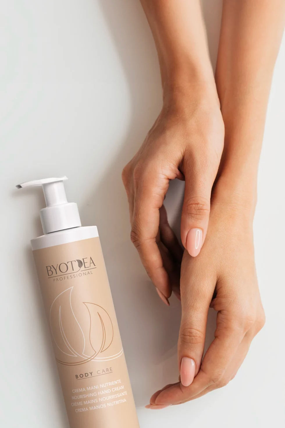byothea CREMA MANI Nutriente 300 ml