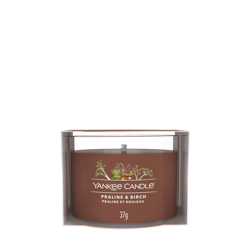 YANKEE CANDLE PRALINE & BIRCH VOTIVE